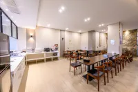 Najia Yunjv Hotel (Mengzi Nanhu Park) - Parkering