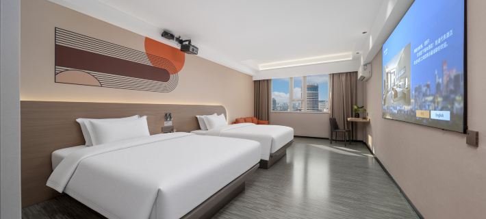 Qiyue Audio-Visual Hotel (Guilin Railway Station Two Rivers and Four Lakes) Hotels in Guilin