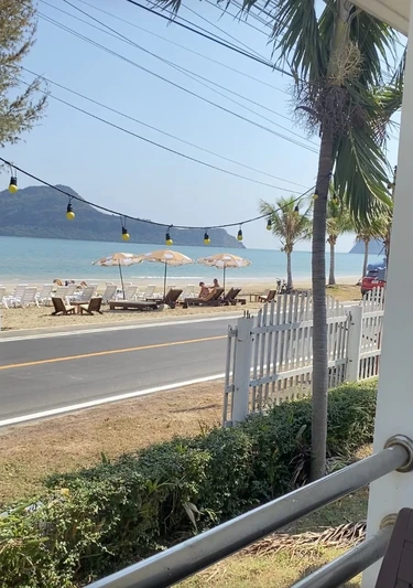 รูปภาพของBaan Golden Resort & Residences