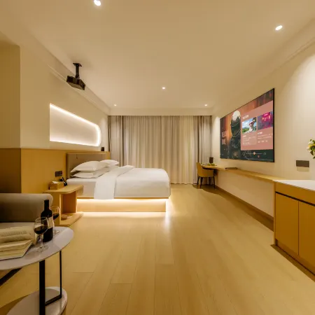 Qi'an Smart Cinema Hotel (Puding Yuxiu Square Branch)