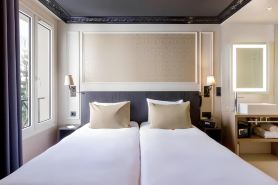 Hotel Le Montmartre Saint Pierre
