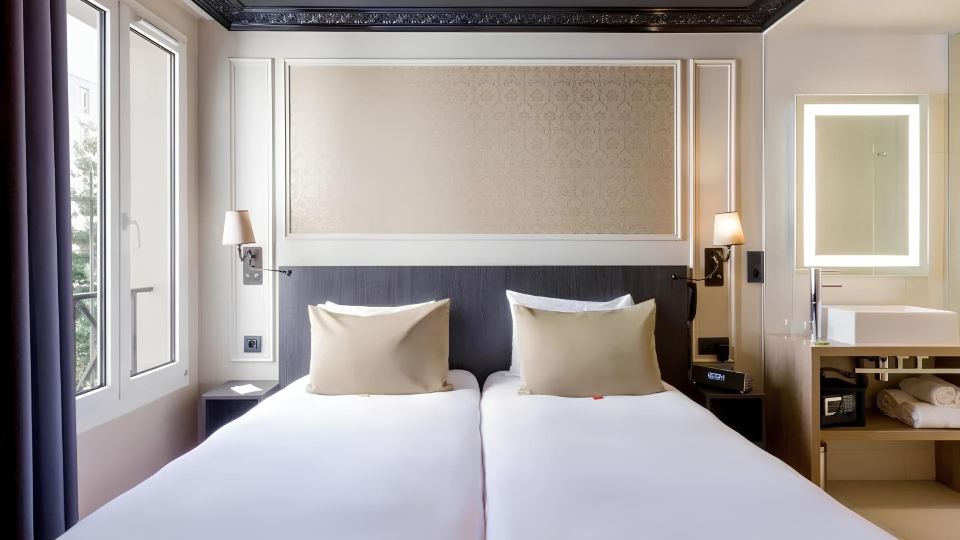 Hotel Le Montmartre Saint Pierre