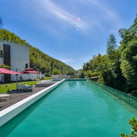 Yao • 20m Starry Sky Pool Wilderness Villa