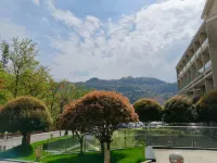Wufeng International Hotel - Mountain view
