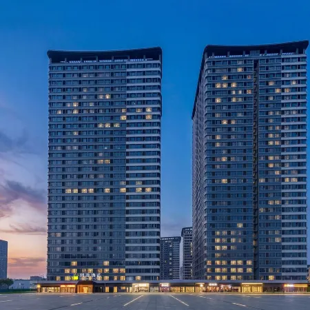 Chaoman Hotel (Mixue Ice Cream & Tea Headquarters, Zhengzhou East High-Speed Railway Station)