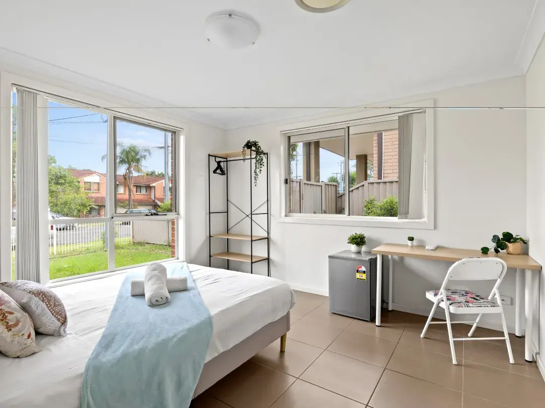 Comfortable Private Rooms – Steps From Train Station - Sydney