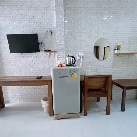 Rachawadee House Phang Nga Отели рядом с достопримечательностью «Пирс Тхадан»