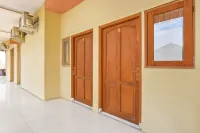 Hotel O Oteng Stay - parking