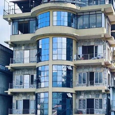 Hotel August International