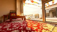 Damao Banner Muyexingchen (Xilamuren Grassland) - 주차장