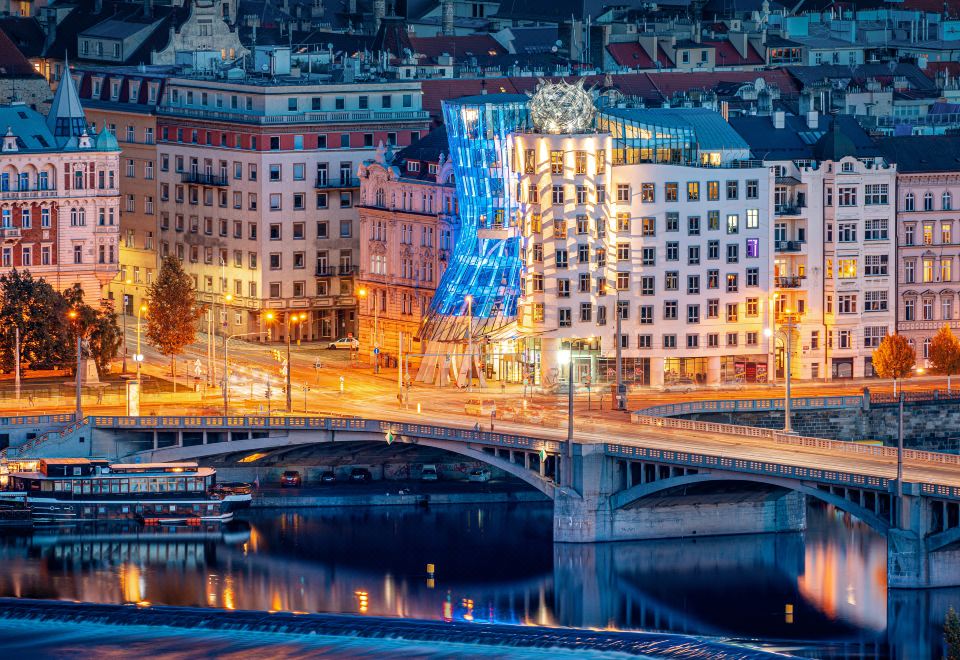 Dancing House - Tančící dům Hotel