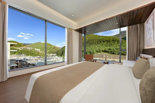 XiaojinXuehuxingyeGuesthouse