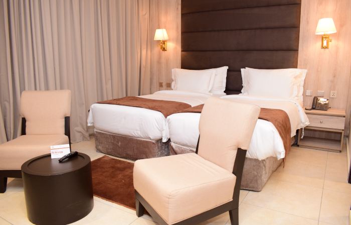 Monty Suites & Golf