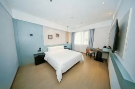 Huanna Hotel (Wuhan Wansongyuan Food Street Wangjiadun East Subway Station)