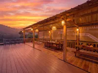 Cliffwood Lodge Hotels in Hefeng