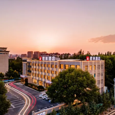 Ulanqab Jiyuan Junlai Hotel