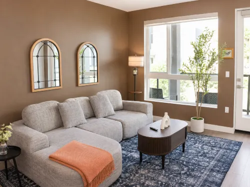 Resort-Style W/Pool, Gym&Parking near Disneyland - 5 stjerner