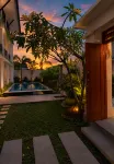 Braban Sari Guest House Seminyak - balcón