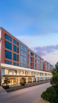 Sijiruhua Design Hotel (Jingdezhen Ceramic Art Avenue Taoxichuan) - 3-Star