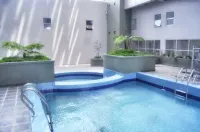 Salawasna SeVel Grand Asia Afrika Bandung - 3-Star