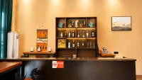 UrbaS Hotel(Karamay Urho Ghost City Branch) - bar