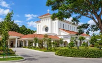 Cozy Suite with Private Patio near NUVALI - Pools