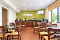 The Douillet by Demeure Hotels - petit déjeuner