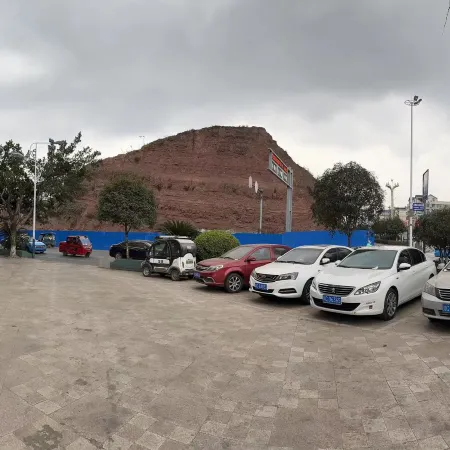 Burke E-sports Hotel (Fushun Branch)