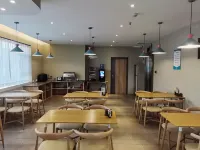派柏·雲飯店（太原恆山路太鋼東門店） 尖草坪附近的飯店
