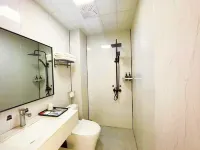 Huayi Select Hotel (Xihua Qinghua Road Branch)