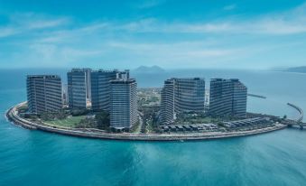 Deep Blue Sea View Apartment Hotel