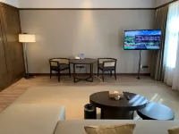 Dulongjiang Tianjing Hotel - Balkoner