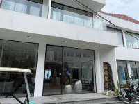 Sanya Sea's Yard Homestay (Wuzhizhou Island Houhai Resort) Hotels near Houhai