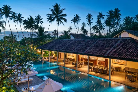 Taru Villas the Long House - Bentota Отели рядом со станцией Aluthgama Railway Station