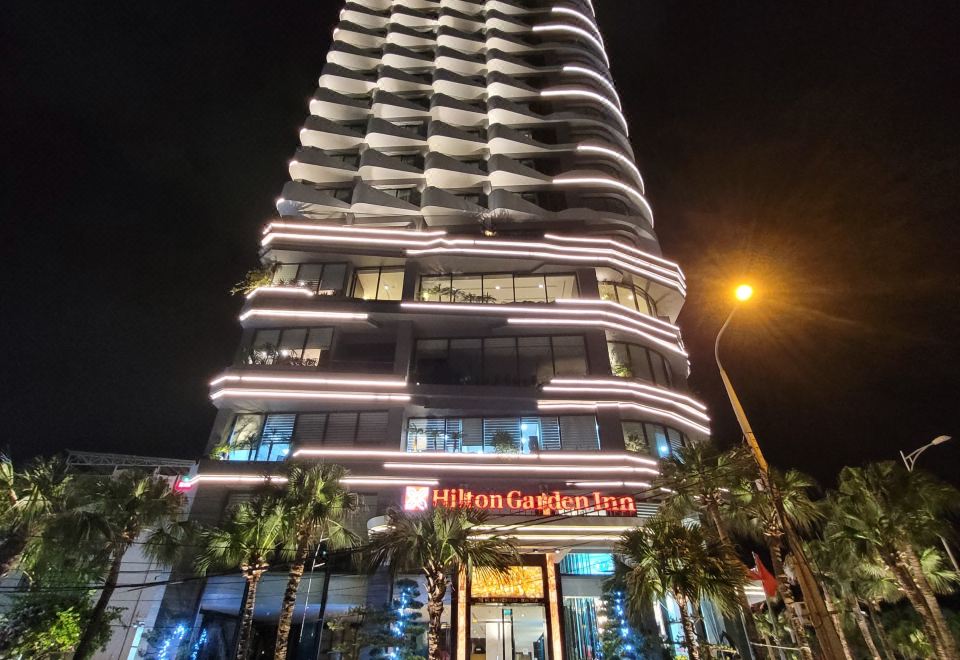 힐튼 가든 인 다낭