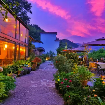 Taoyuan Shanju Inn