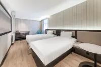 HanTing Hotel (Baoding Chaoyang South Street Wanbo Square) - 2-Star