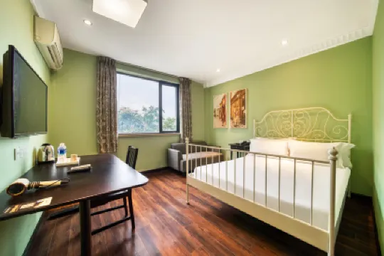 Shanghai Mentang Hotel (Shanghai Chuansha Huaxia East Road Subway Station)