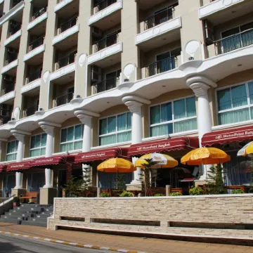 Metro Point Bangkok Hotels near The Mall Lifestore Bangkapi