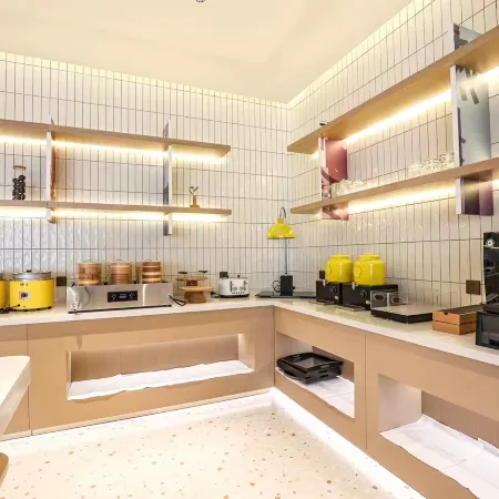 Homeinn Selected Hotel (Baicheng Railway Station Pedestrian Street)
