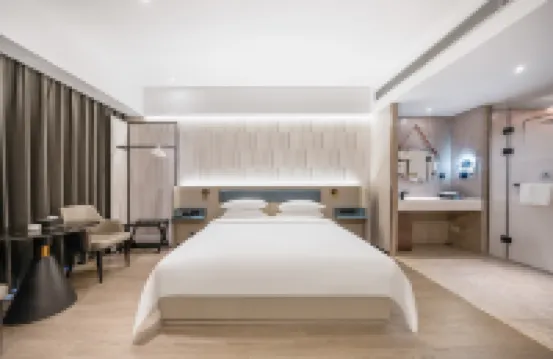 Holiday Inn Ale Thai Fan Hotels in Altay City