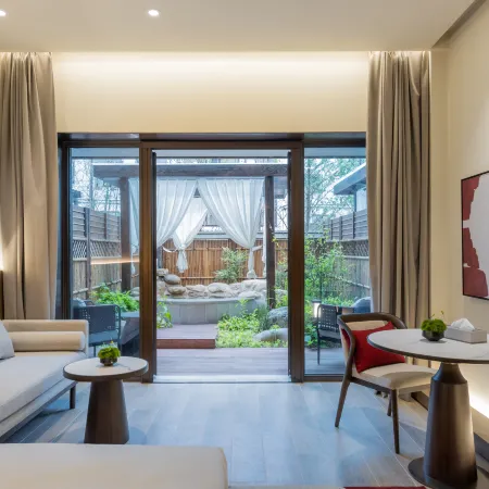 Secluded Longwan Hot Spring Hotel