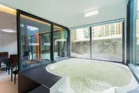 Kangding Yushe Hot Spring Hotel - balneario