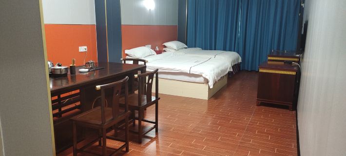 Longchuan Xinxiangfeng Hotel Hotele w: Longchuan