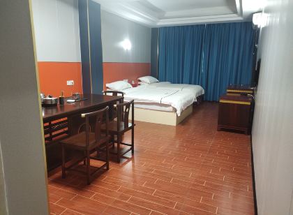 Longchuan Xinxiangfeng Hotel