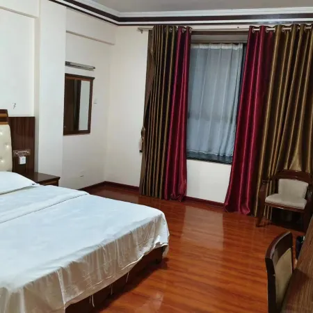Fusui Gangyuan Business Hotel