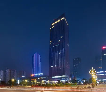 Yunxi High Altitude Hotel (Chongqing Tongliang Wuyue Plaza) Отели рядом с достопримечательностью «CPC Tongliang County Committee Party School»