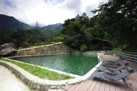 Pingjiang Fushou Mountain Baiyun Mountain Villa - Pools
