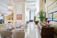 The Peninsula Manila Отели в г. Макати