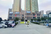 漢庭酒店（孝感萬達廣場店） - 停車場
